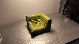 Corner seat / Wasabi Green